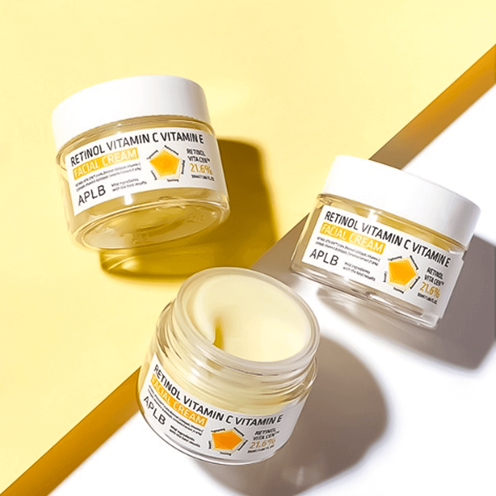 Mirdzumu piešķirošs sejas krēms APLB Retinol Vitamin C Vitamin E Facial Cream