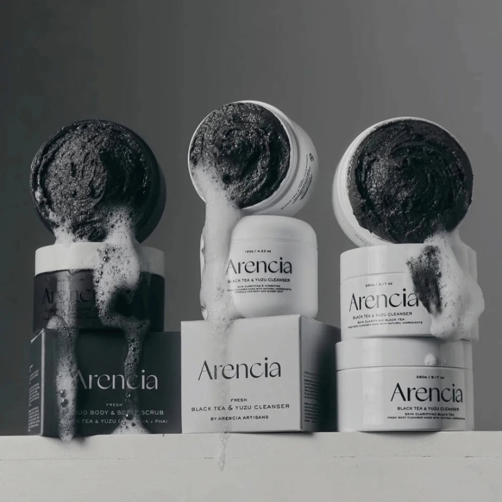 Skrubis ķermenim un galvas ādai ar melno tēju un juzu Arencia Fresh Cloud Body & Scalp Scrub Black Tea & Yuzu
