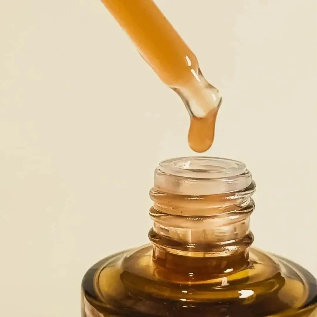 Atsvaidzinošs serums ar zaļās tējas ekstraktu IsNtree Green Tea Fresh Serum