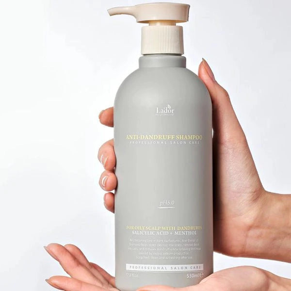 Pretblaugznu šampūns ar zemu skābju līmeni Lador Anti Dandruff Shampoo