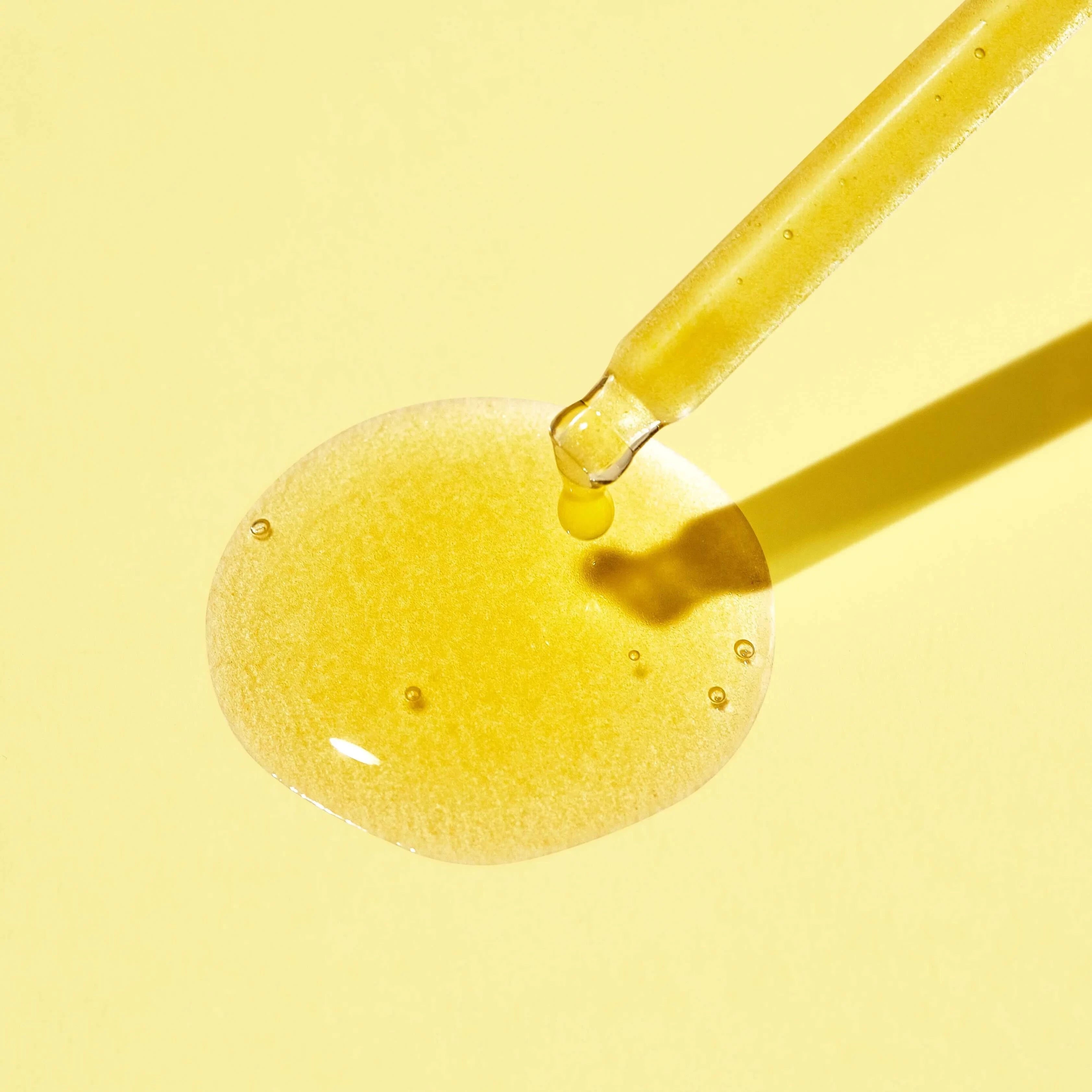 Nostiprinoša ampula pigmentācijas plankumu novēršanai ar C vitamīnu Missha Vita C Plus Spot Correcting & Firming Ampoule