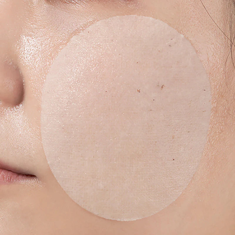 Barojoši tonizējoši spilventiņi mirdzuma piešķiršanai ādai Numbuzin No.3 Radiance Glowing Jumbo Essence Pad