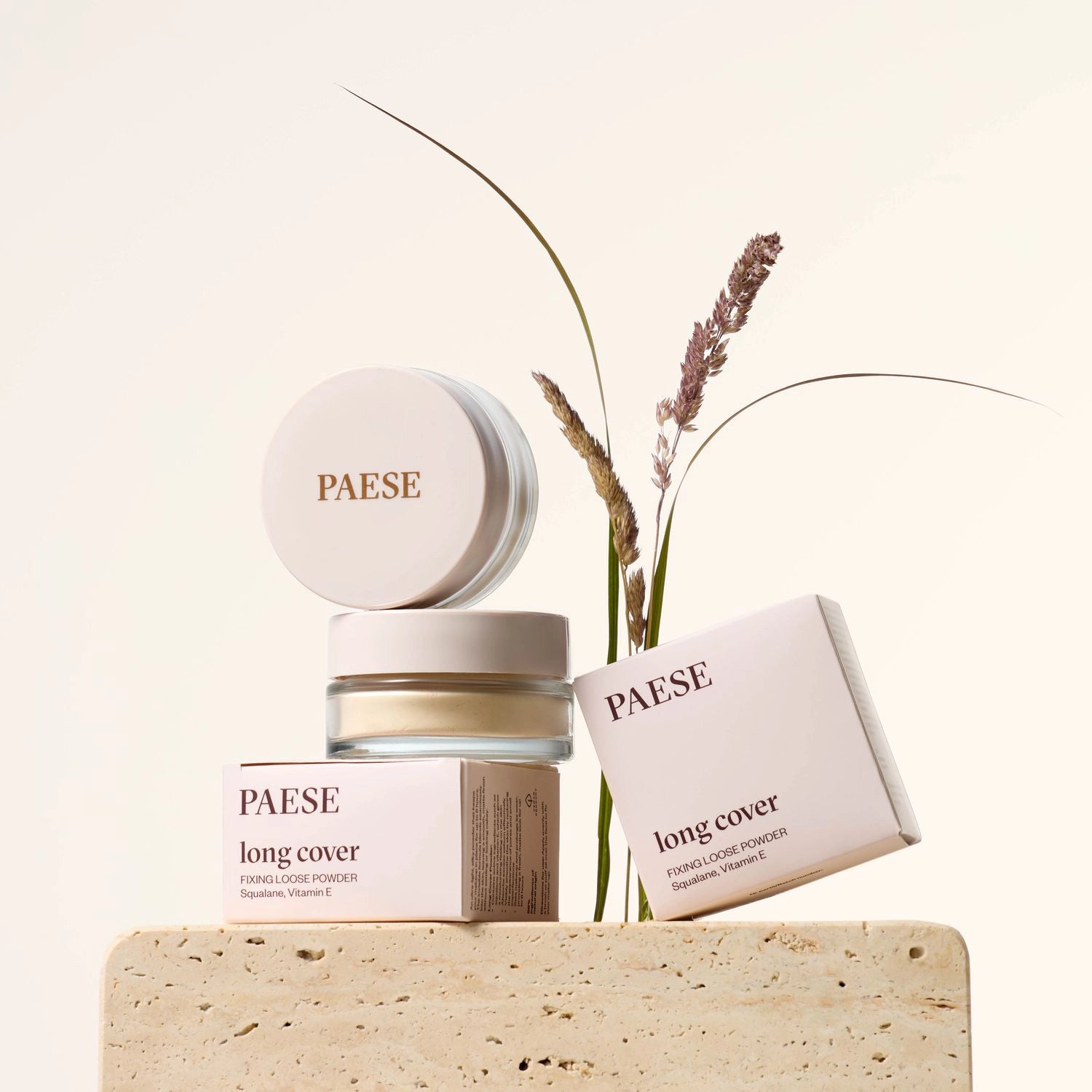 Viegls grimu fiksējošs pūderis Paese Long Cover Powder