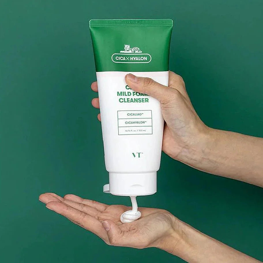 Putiņas jutīgai ādai ar Āzijas centellu VT Cosmetics Cica Mild Foam Cleanser