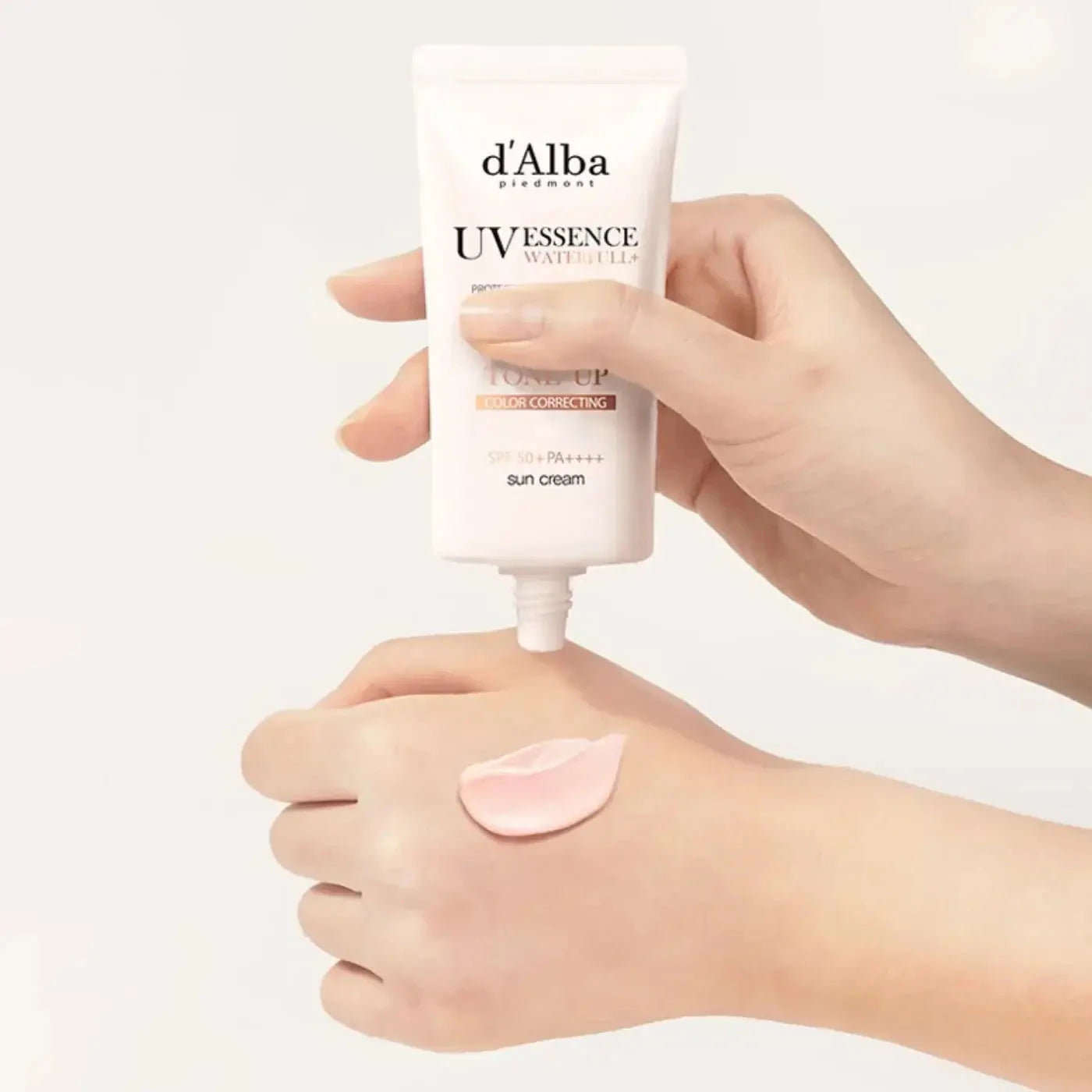 Tonējošs saules aizsargkrēms d'Alba Waterfull Tone-Up Sun Cream