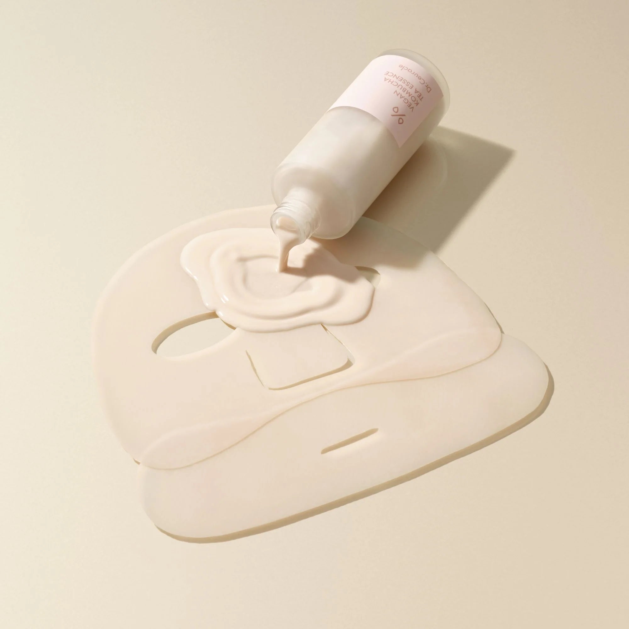 Mitrinošā hidrogelu maska Dr.Ceuracle Vegan Kombucha Tea Essence In Gel Mask